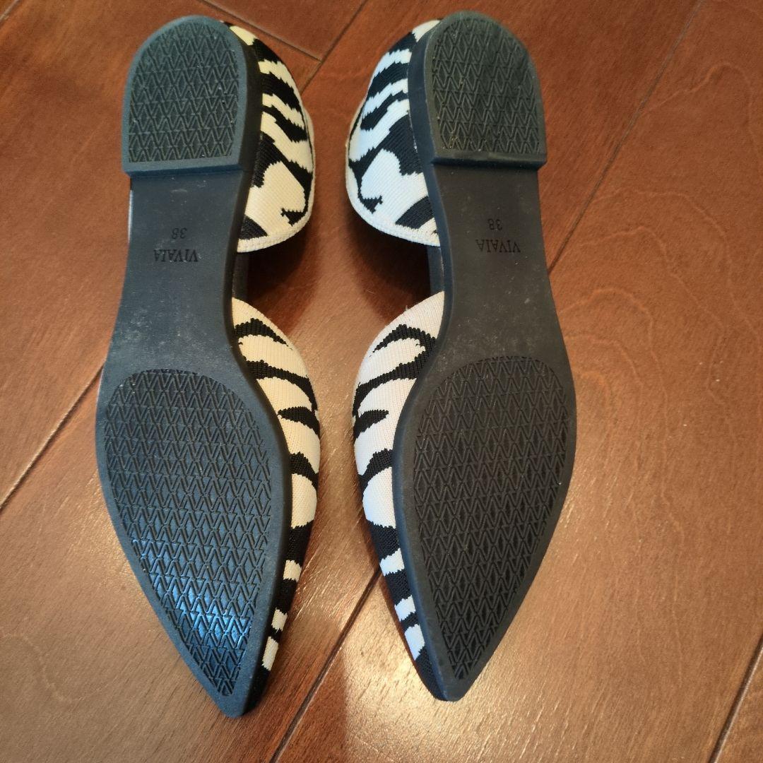 VIVAA ゼブラ柄 ポインテッドトゥシューズ 38