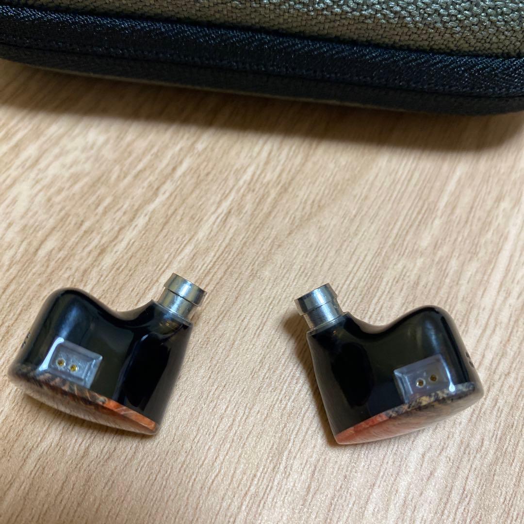 DUNU DaVinci 有線イヤホン　5年保証あり。個人情方のみ消します。