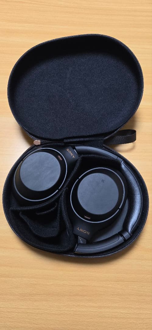 SONYワイヤレスヘッドフォン　WH-1000XM4