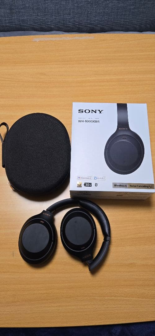 SONYワイヤレスヘッドフォン　WH-1000XM4