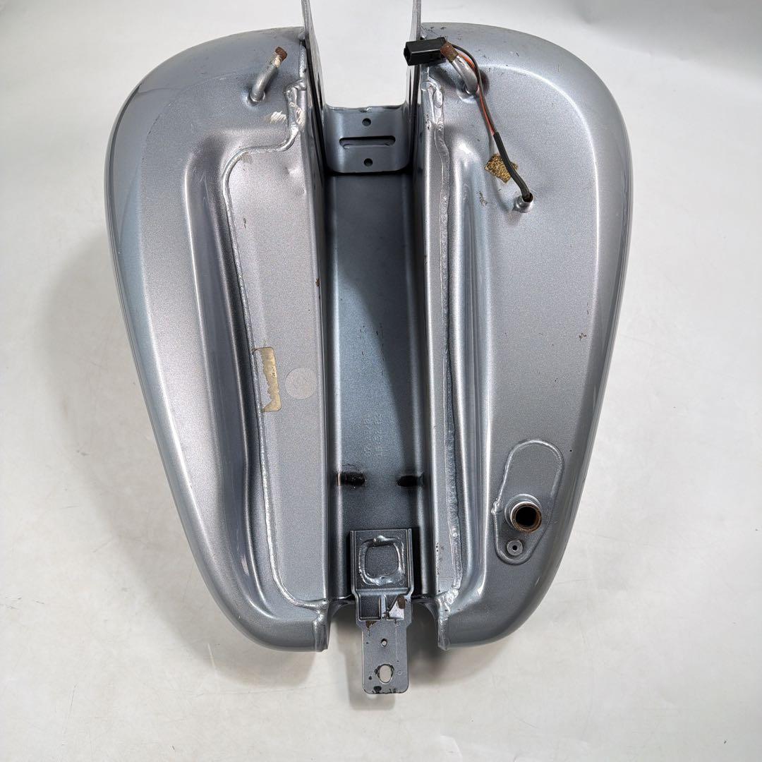 ハーレー　ファットボーイ　タンク　シルバー　ツインカム　TC88 2000年式