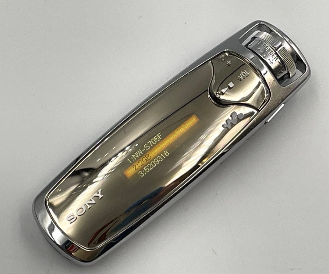 概ね美品　SONY WALKMAN NW-S705F 2GB イヤホン付き