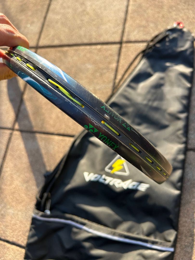 【美品】YONEX VOLTAGE 5s