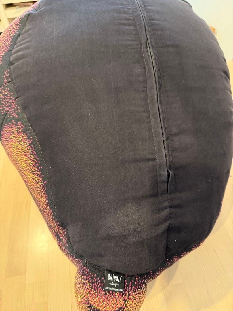 Chic Sin Design　まどろみくまのクッションSサイズ