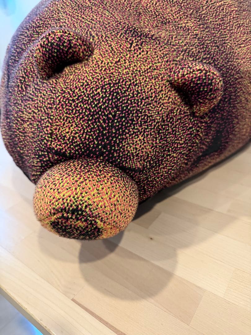 Chic Sin Design　まどろみくまのクッションSサイズ