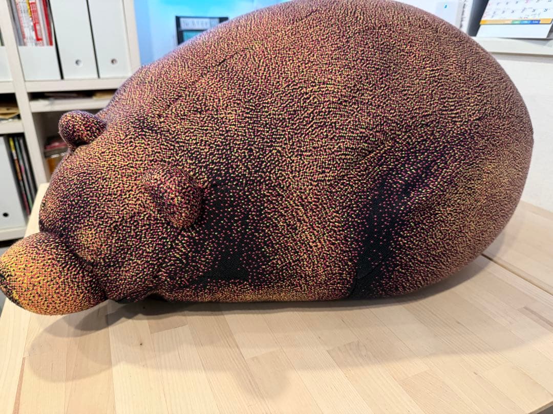 Chic Sin Design　まどろみくまのクッションSサイズ