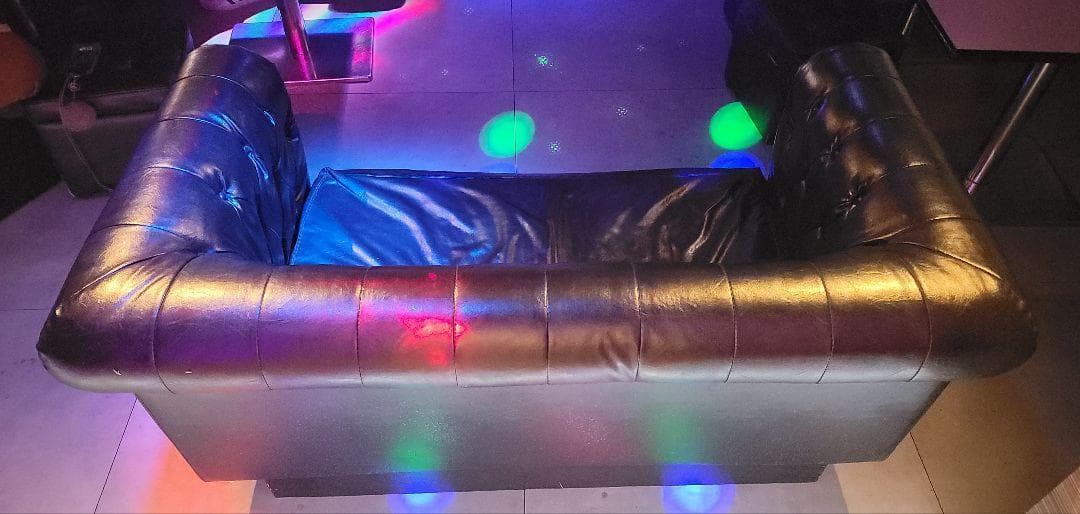 MA様 2個セット 2人掛 黒革 高級アンティークチェスターフィールドソファー