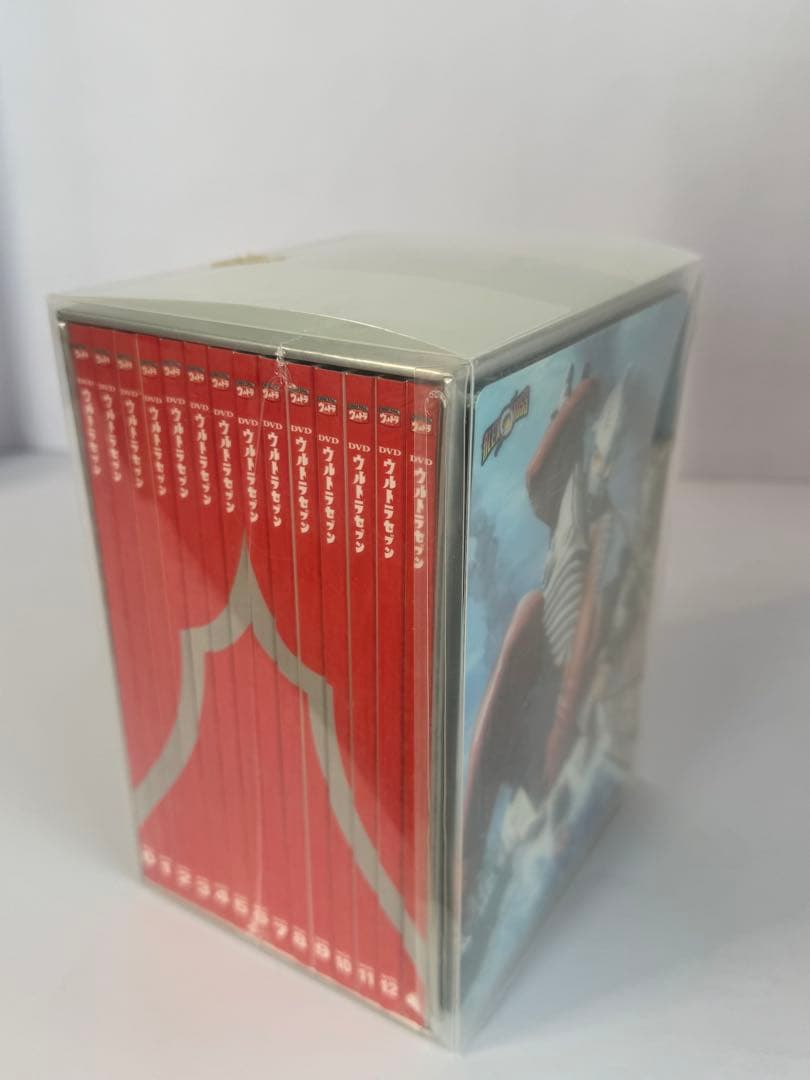 【新品・未開封・初回生産限定 】DVDウルトラセブンコレクターズBOX 13枚組
