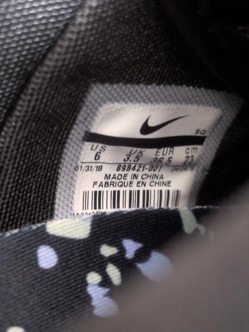 靴 Nike Women's Air Force 1 Up Step Lux