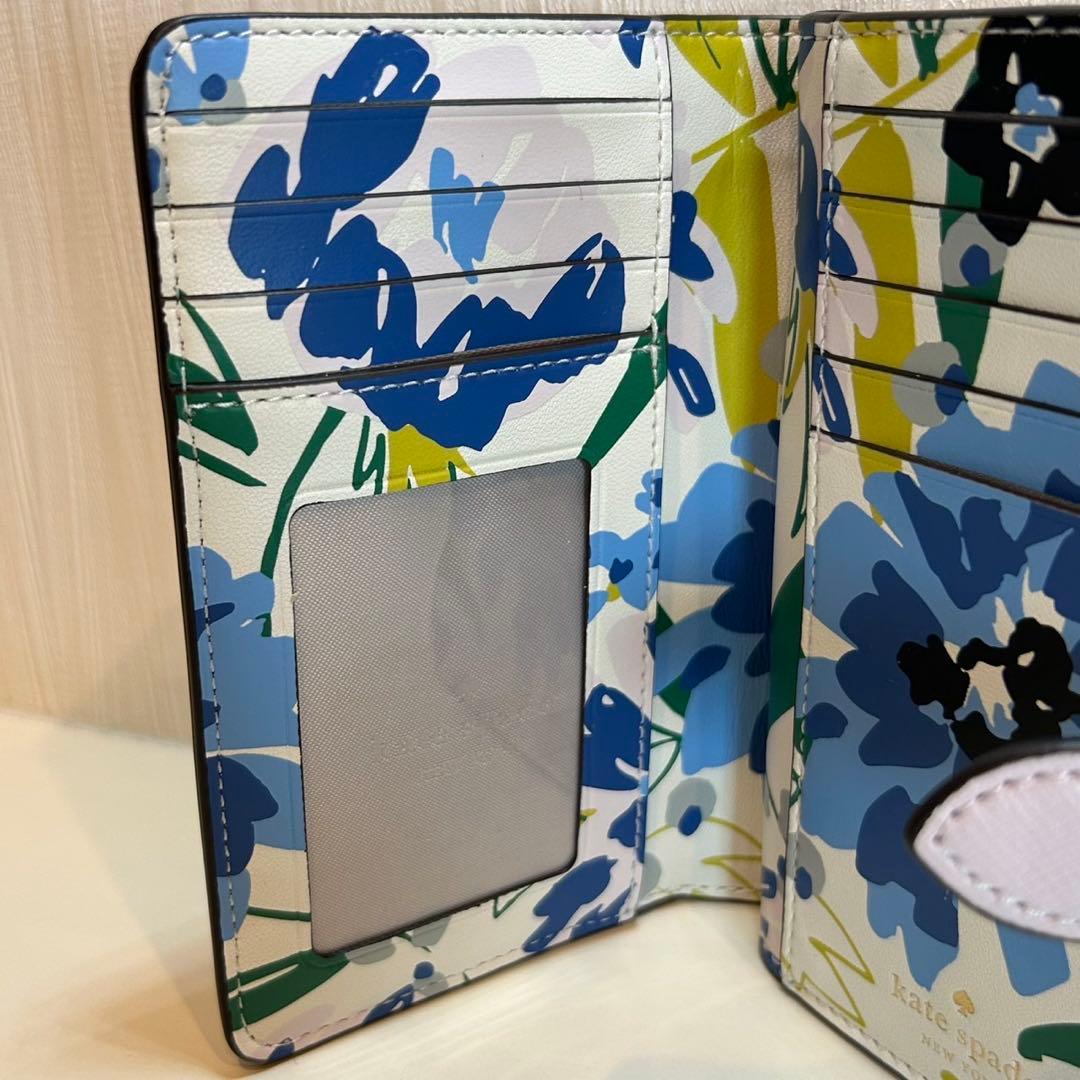 正月SALE新品未使用　箱入り　ギフト　ケイトスペード 二つ折り財布　フラワー