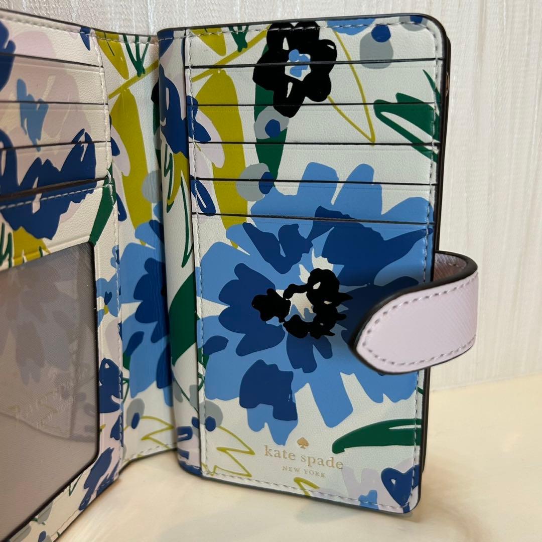 正月SALE新品未使用　箱入り　ギフト　ケイトスペード 二つ折り財布　フラワー