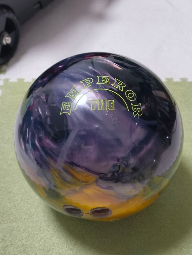 D*e様 【要商品説明閲覧】ボウリングボール 3個セット　バッグ付き