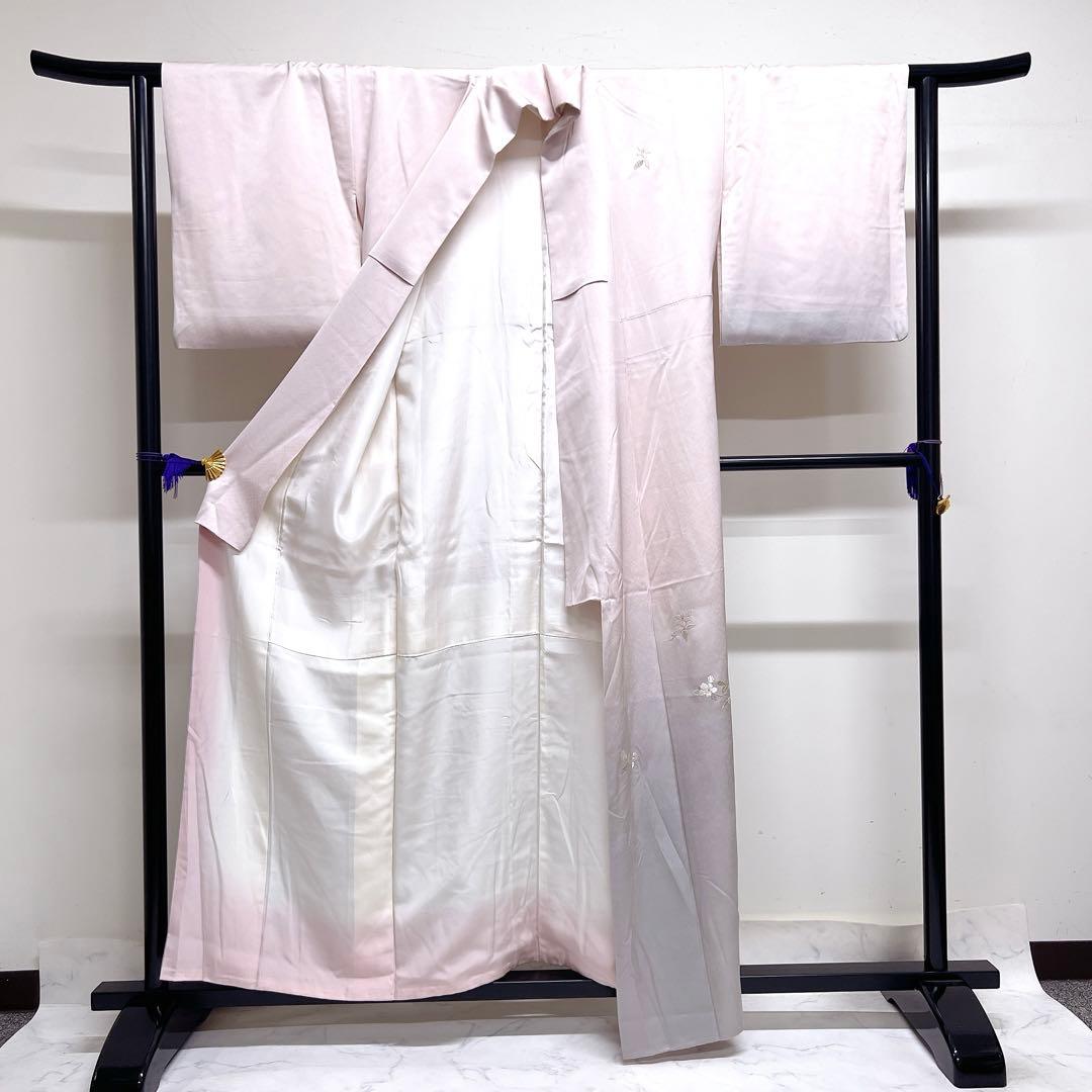 付け下げ　花模様　刺繍　グラデーション　紋無し　着物　026k