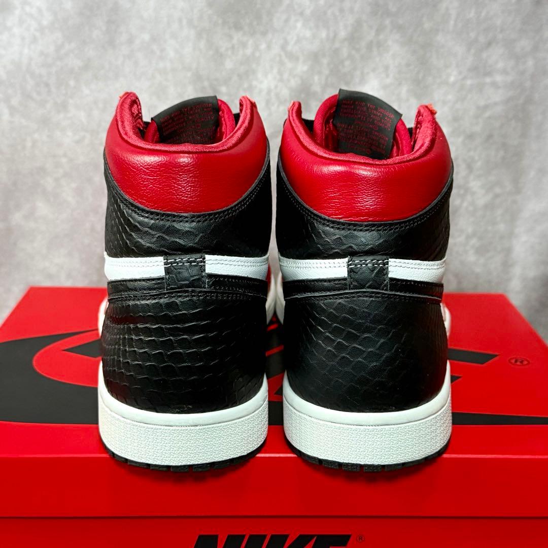 WMNS AIR JORDAN 1 HIGH OG SATIN RED　　N18