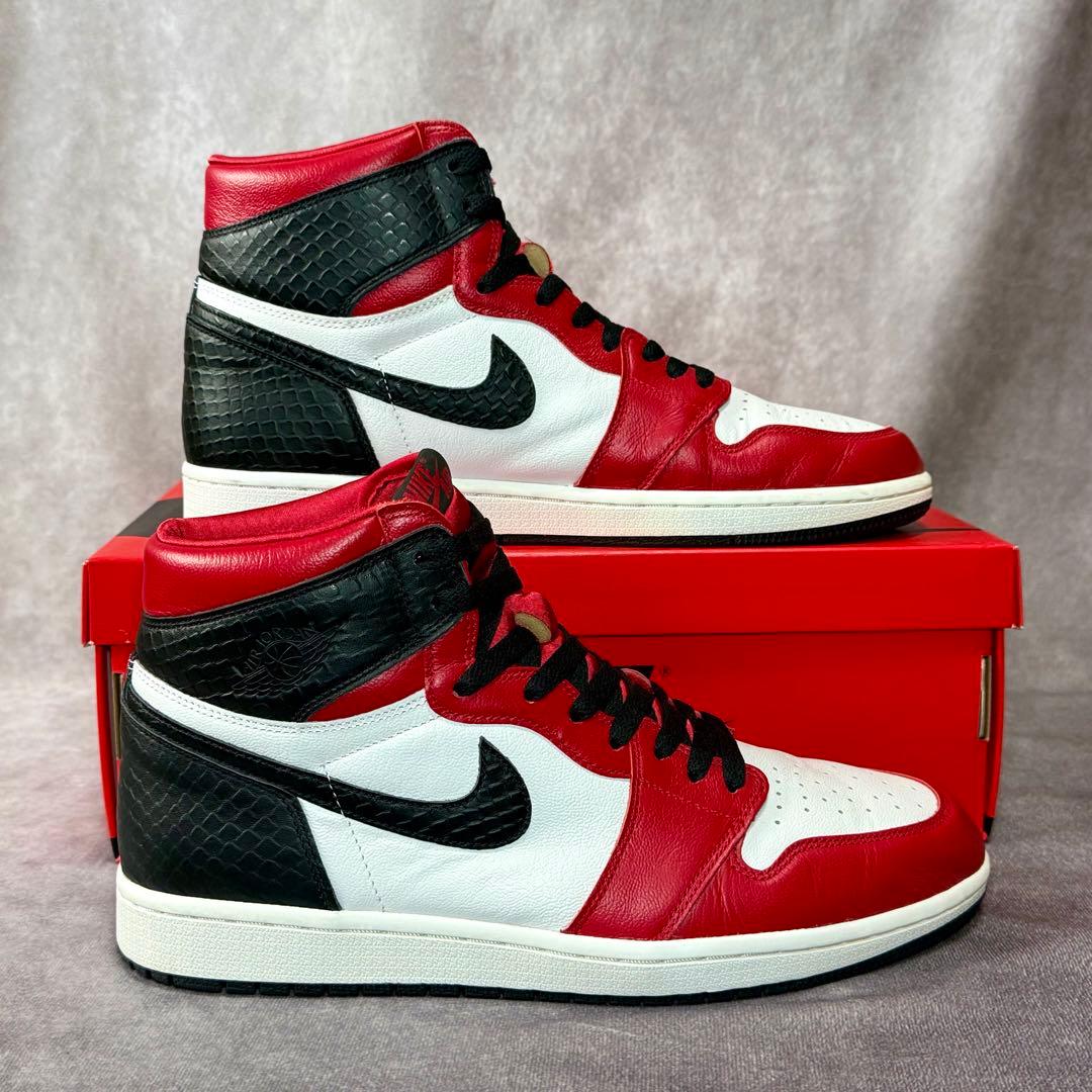 WMNS AIR JORDAN 1 HIGH OG SATIN RED　　N18