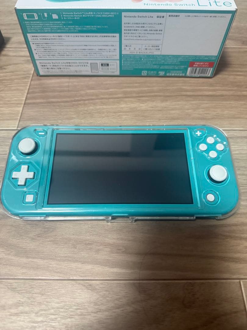 Nintendo Switch Lite ターコイズ　ケース　カバー付き　美品