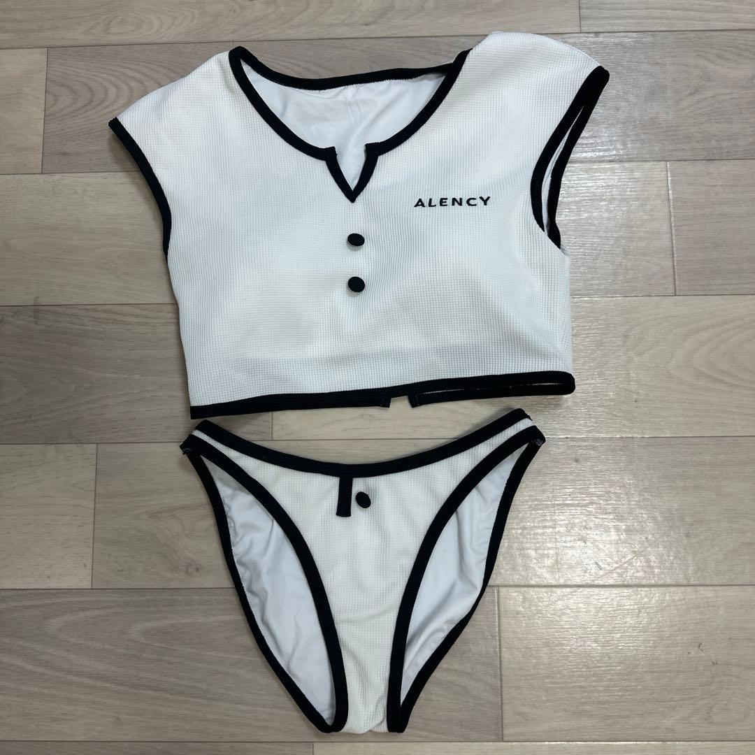 水着・ラッシュガード s