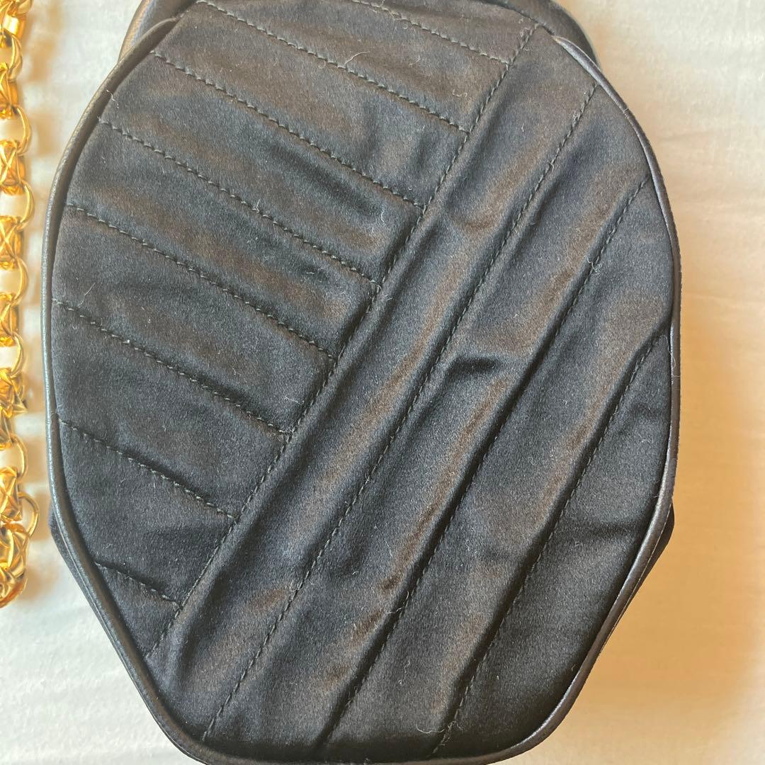 CHANEL ブラックレザー パーティーバッグ