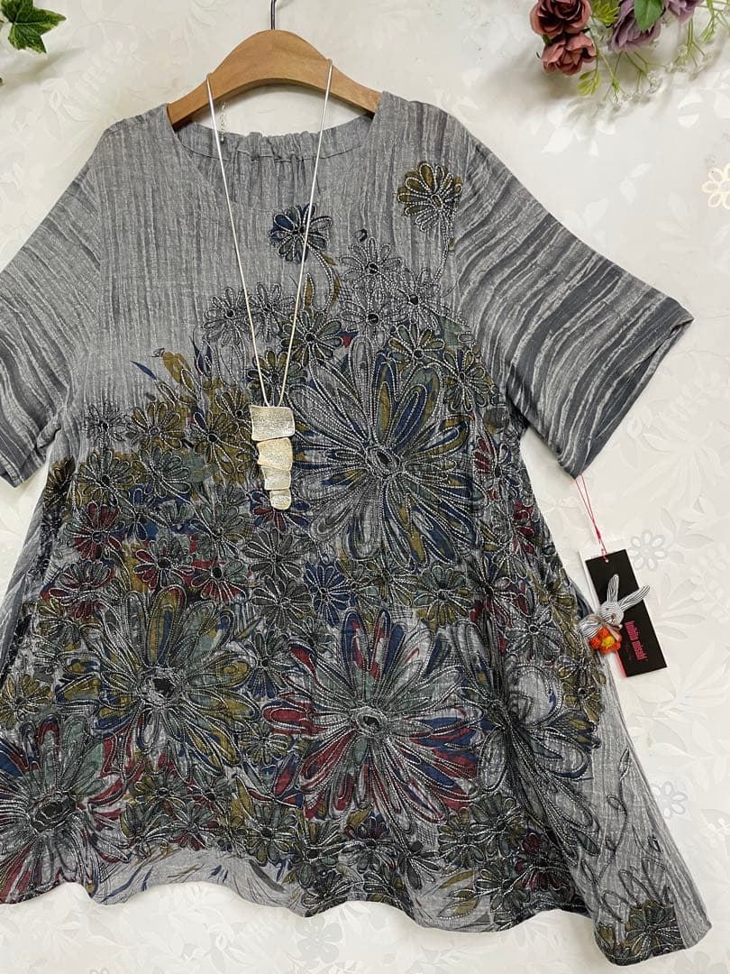 花938新品koibitomisaki 綿麻 刺繍付きAラインTU/951