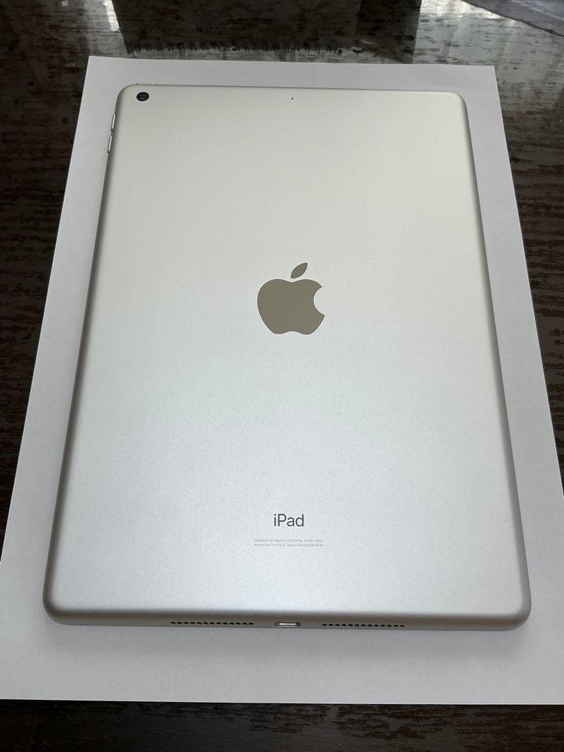 【極美品】iPad (第7世代) 128GB バッテリー95パーセントWifi