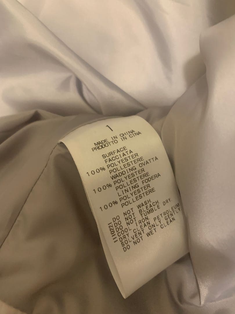 スタニングルアーフード付きライトキルティングベスト