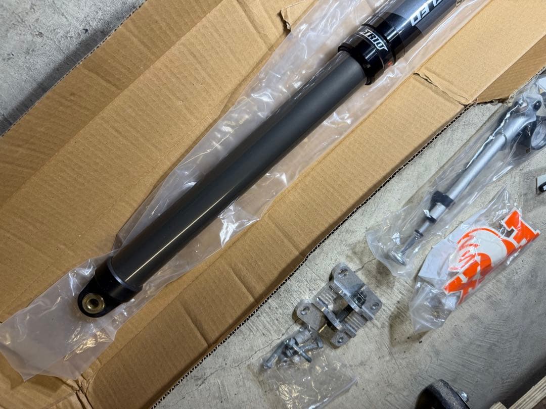 FOX TRIO Front Shockトリオショック スノーバイク ティンバー