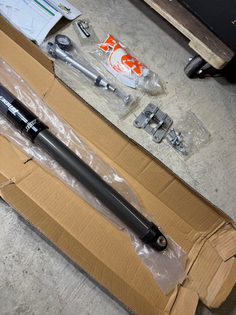 FOX TRIO Front Shockトリオショック スノーバイク ティンバー