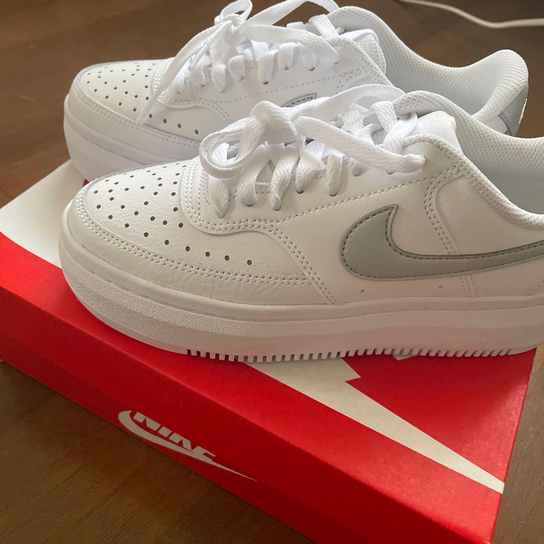 ナイキ スニーカー レディース ホワイト 白 厚底 NIKE 24cm