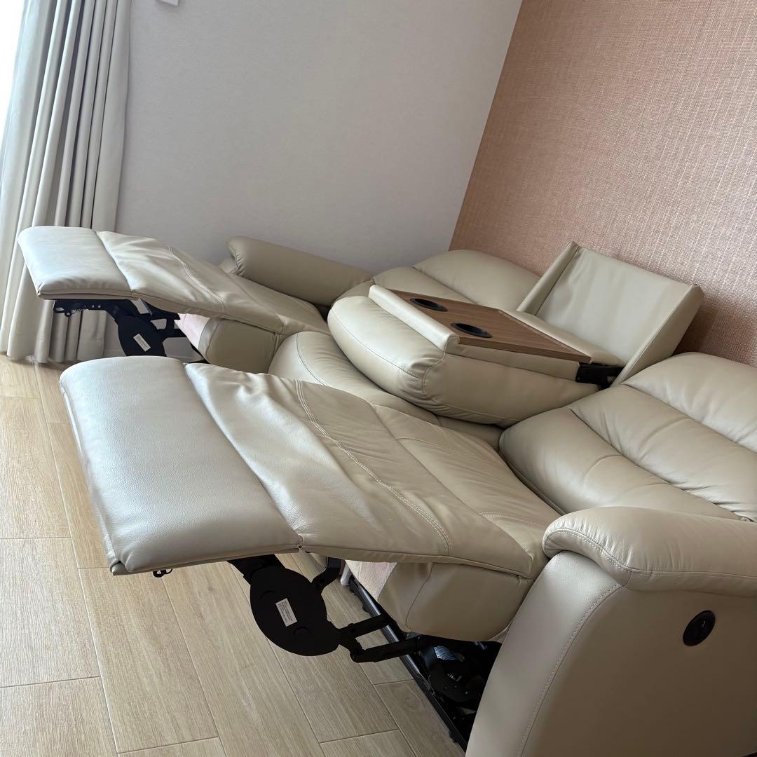 3人掛け電動テーブル付きリクライニングソファ （Nビリーバ2 革BE）