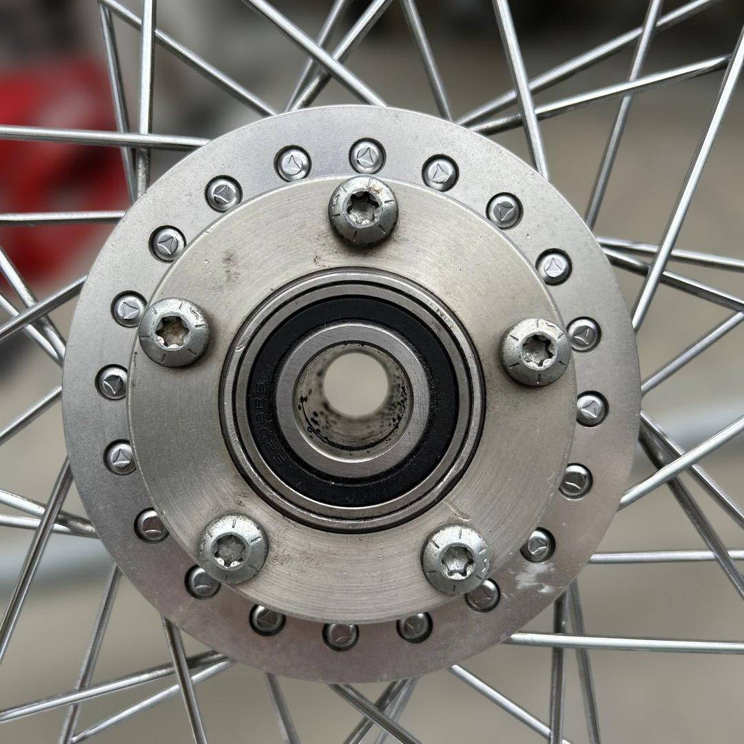 激安美品　ダイナ　ハーレー　スポークホイール ホワイトウォールタイヤ　19インチ