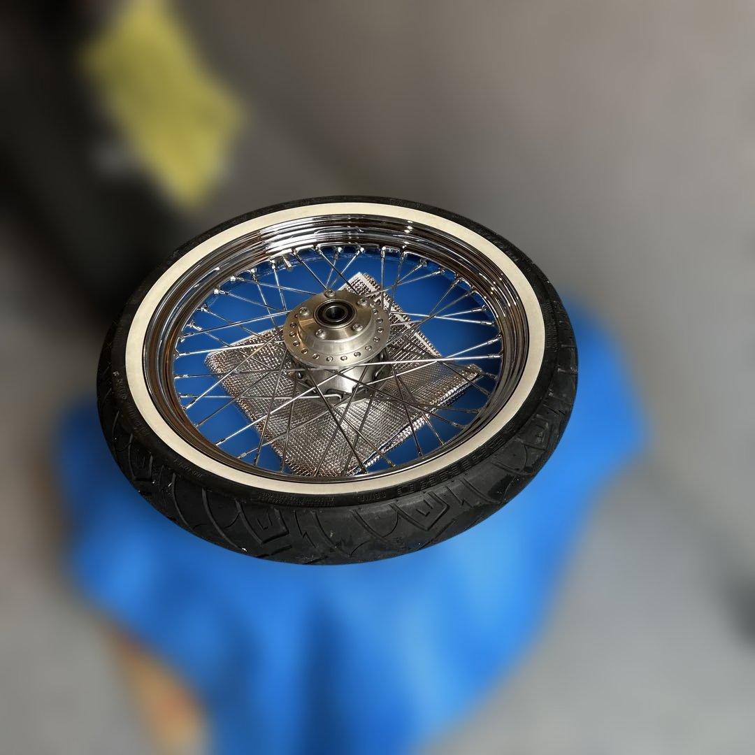 激安美品　ダイナ　ハーレー　スポークホイール ホワイトウォールタイヤ　19インチ