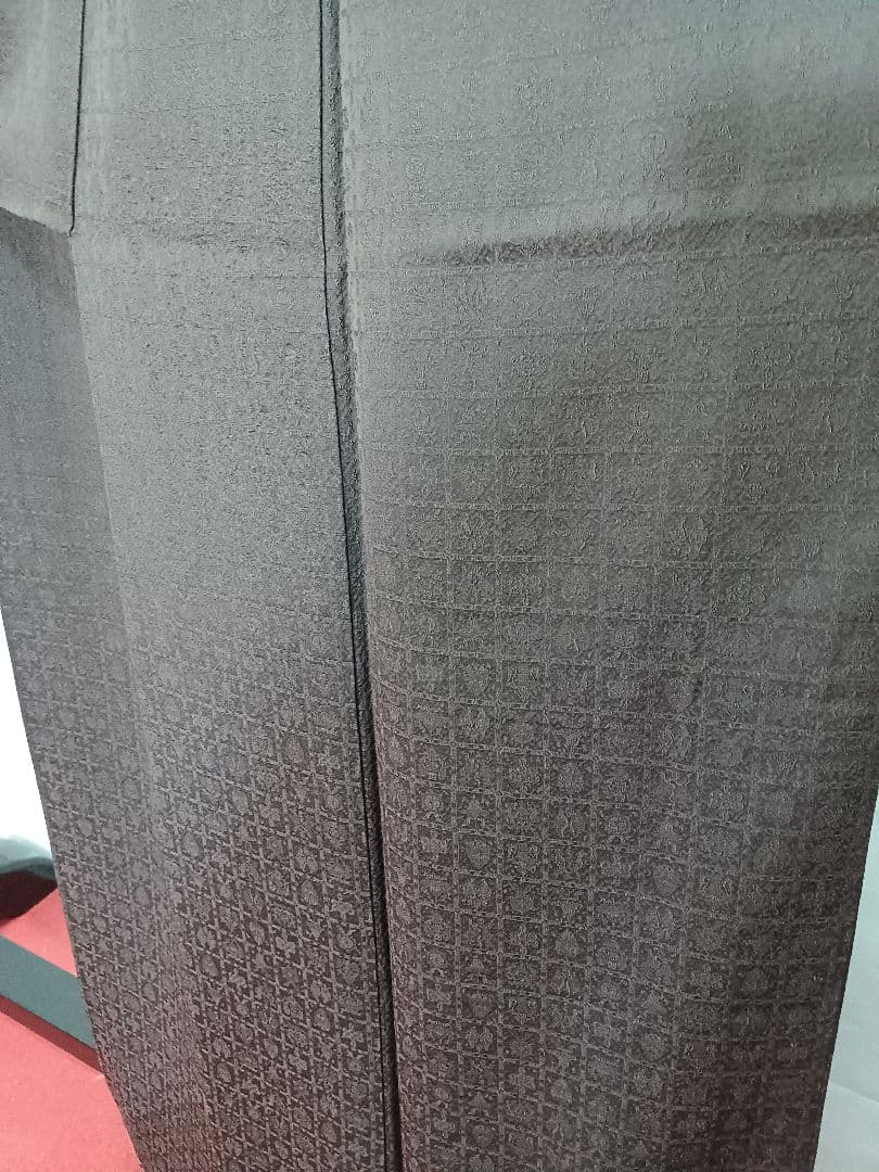 ［色無地］新品未使用品　しつけ有り　一つ紋　千地泰弘　K-121