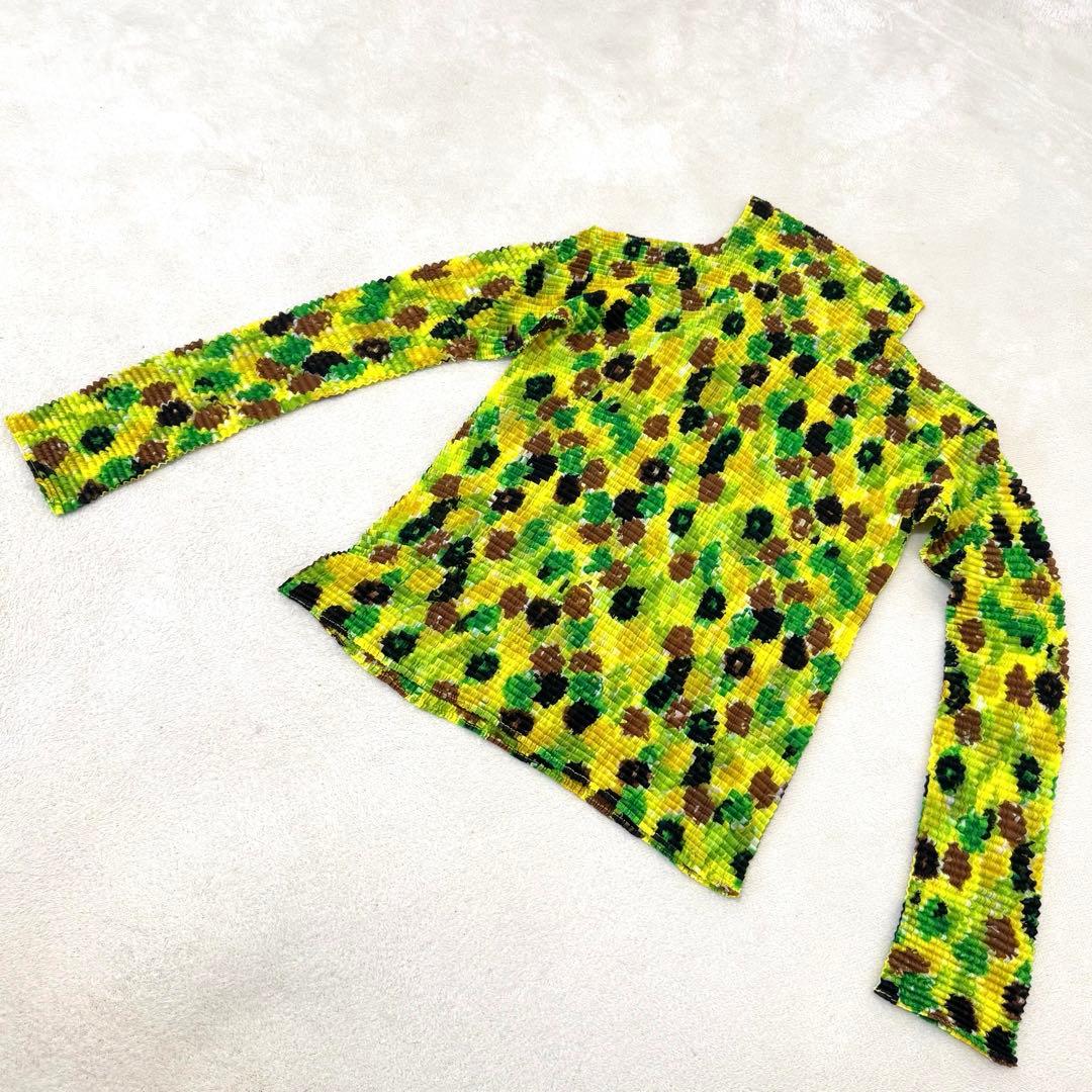 極美品✨ISSEY MIYAKE プリーツ　総柄　長袖　ハイネック　トップス