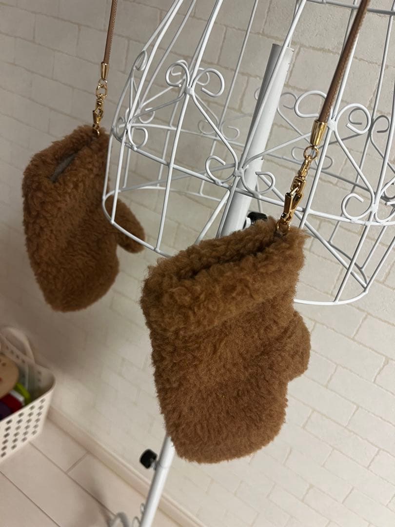 MaxMara ブラウンファーミトン ストラップ付き