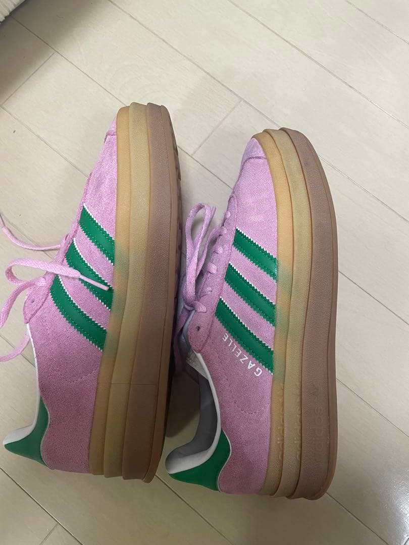 adidas Gazelle ピンク グリーン スニーカー