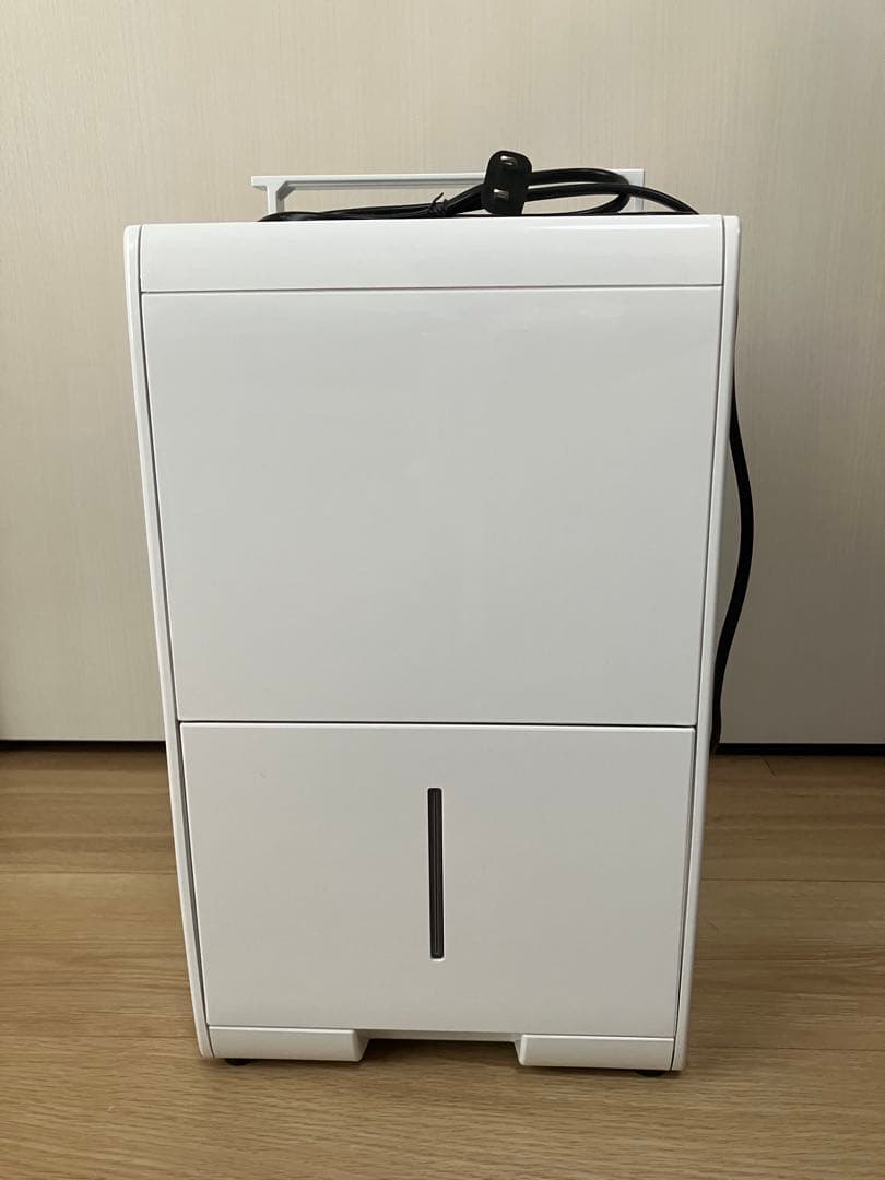 アイリスオーヤマ　除湿機　IJC-J56-W