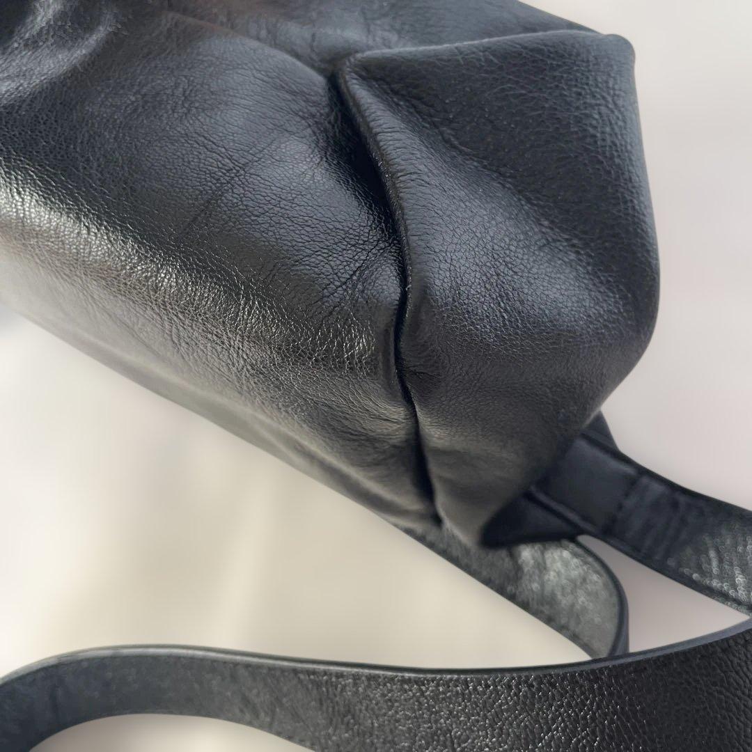 イアパピヨネボックスショルダーバッグ