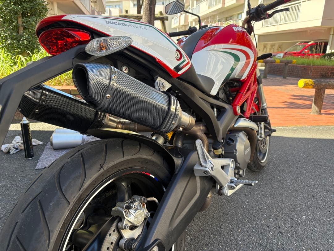 【再値下げ】スリップオンマフラー 左右セット　DUCATI モンスター M696