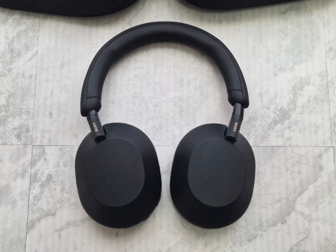 ヘッドホン SONY WH-1000XM5 BLACK