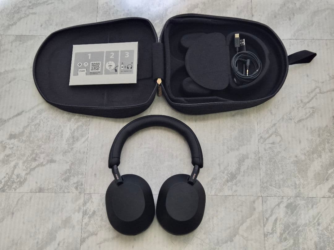 ヘッドホン SONY WH-1000XM5 BLACK