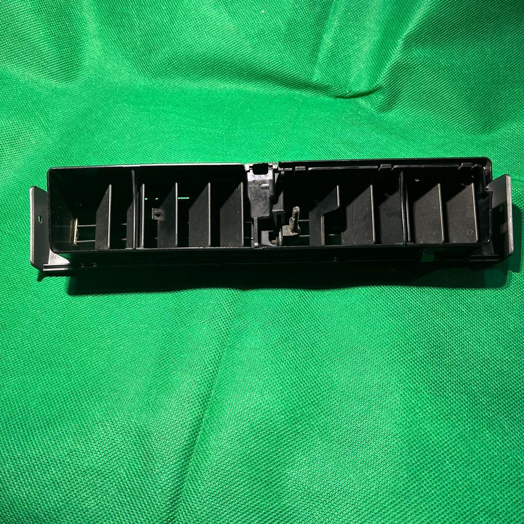 w124 エアコン　センタールーバー　左右ルーバー