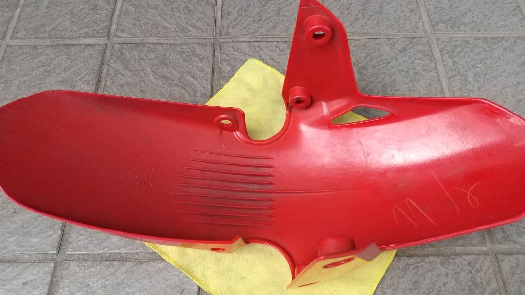 CBR250R（MC41）フロントフェンダー