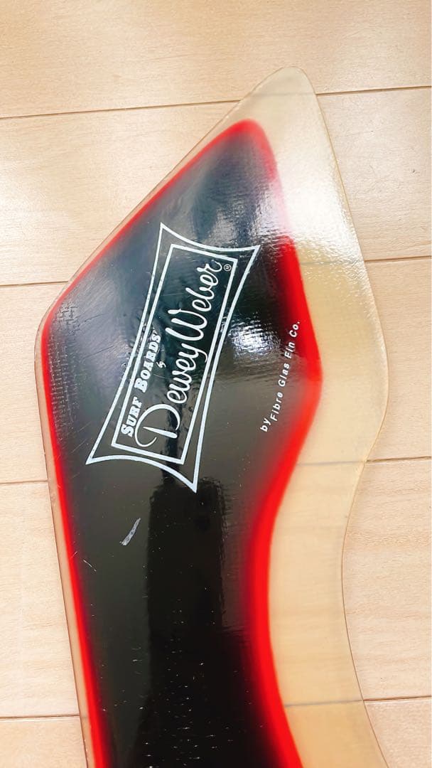 Dewey Weber サーフボードフィン 黒/赤 10インチ