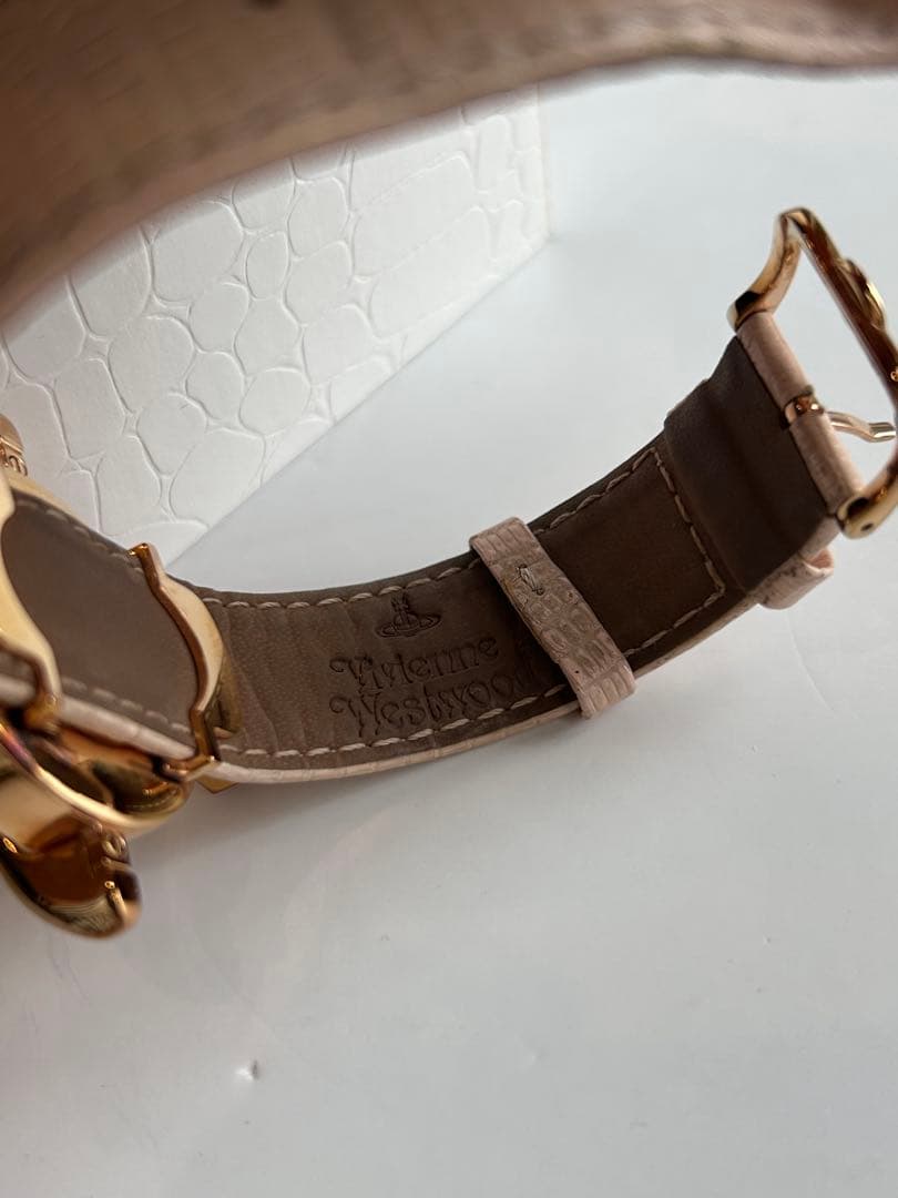 ヴィヴィアンウエストウッド Anniversary 立体オーブ 時計