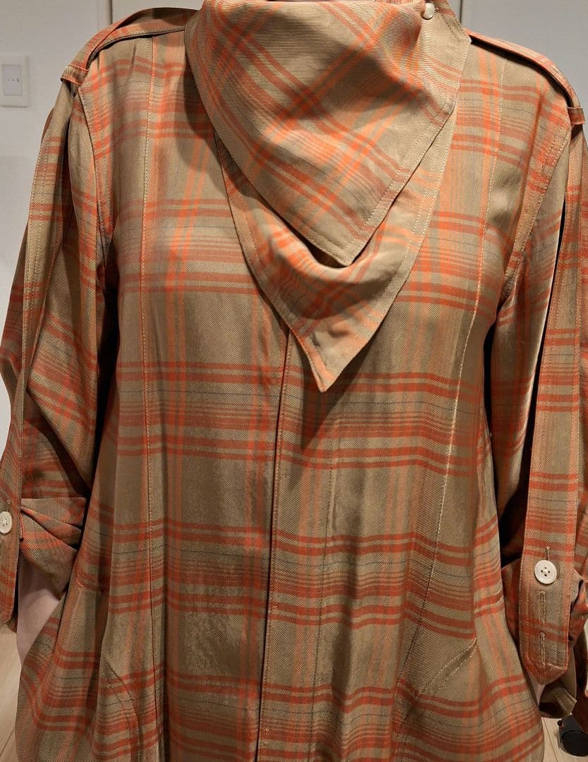 美品　定価11万FUMIKAUCHIDASCARFCOLLARDRESSCOAT