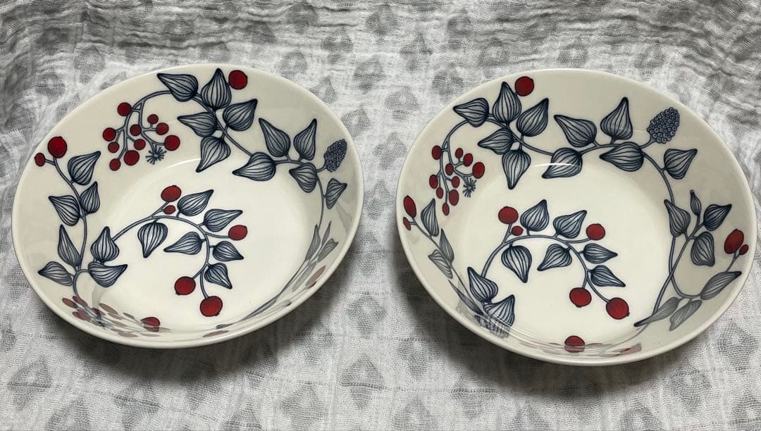 アラビア　ルノ　フロストベリー　17cmボウル　2個セット