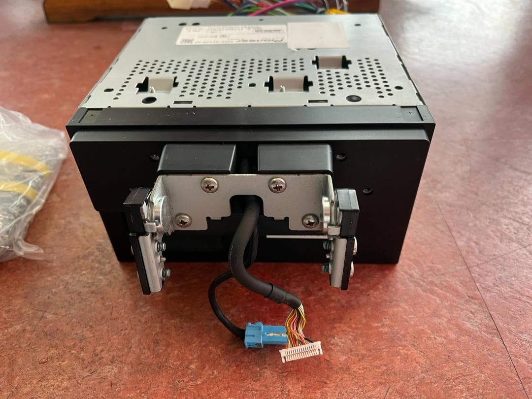 値下げしました♪楽ナビ「AVIC-RF720」 9インチ”フローティング♪