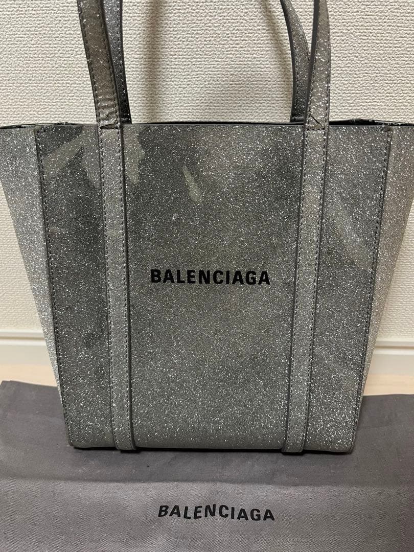 バレンシアガ　BALENCIAGA ショルダーバッグ　ラメ