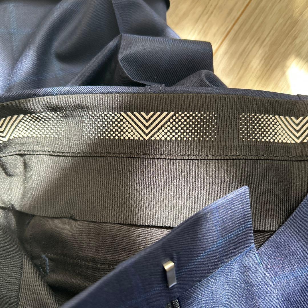 美品エルメネジルドゼニアスーツ　シングル　ネイビーストライプ　M