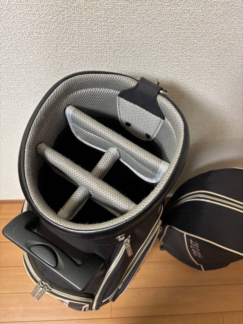 23区ゴルフ 9型 軽量キャディバッグ 23VINGT-TROIS